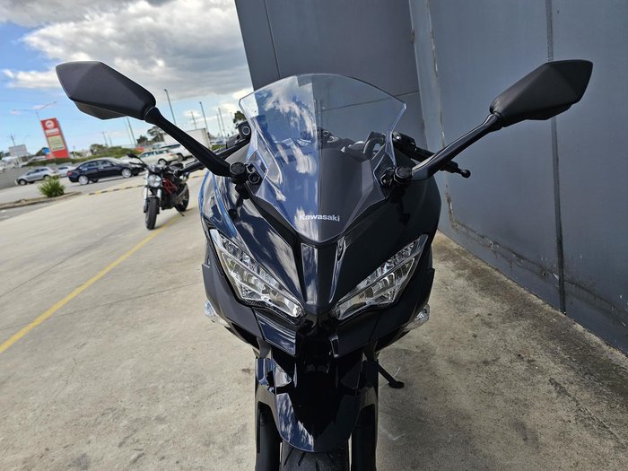 2021 Kawasaki Ninja 400 (EX400G) Ninja Grey