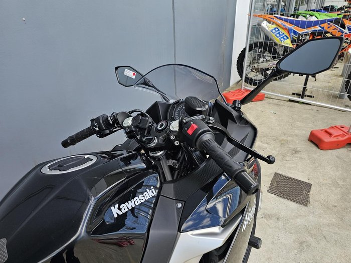 2021 Kawasaki Ninja 400 (EX400G) Ninja Grey