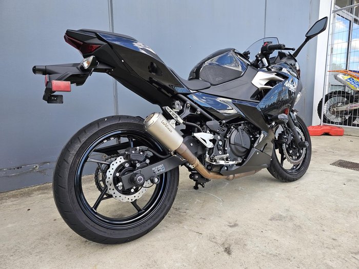 2021 Kawasaki Ninja 400 (EX400G) Ninja Grey