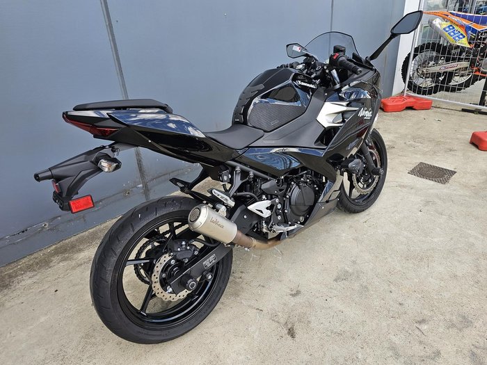 2021 Kawasaki Ninja 400 (EX400G) Ninja Grey