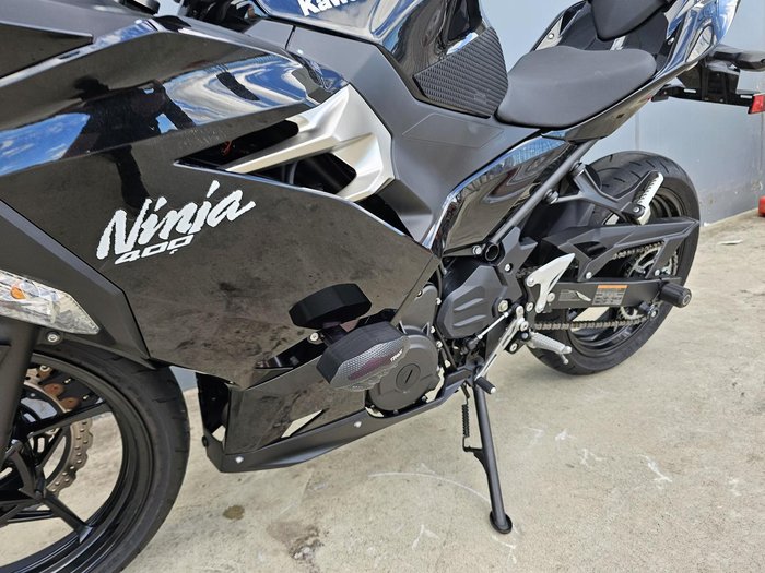 2021 Kawasaki Ninja 400 (EX400G) Ninja Grey