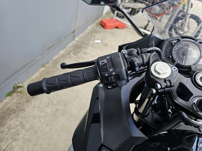 2021 Kawasaki Ninja 400 (EX400G) Ninja Grey