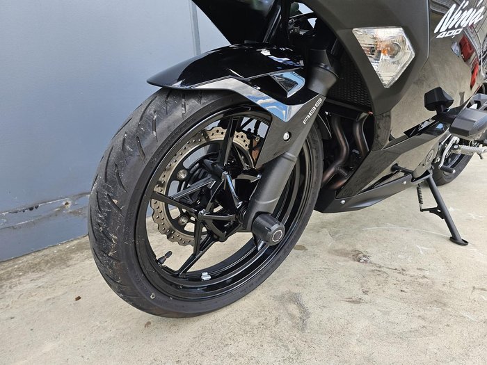 2021 Kawasaki Ninja 400 (EX400G) Ninja Grey