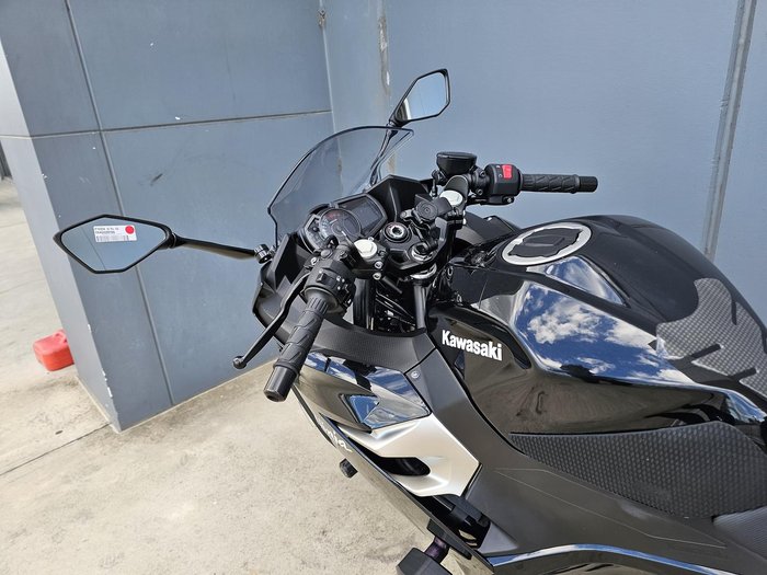 2021 Kawasaki Ninja 400 (EX400G) Ninja Grey