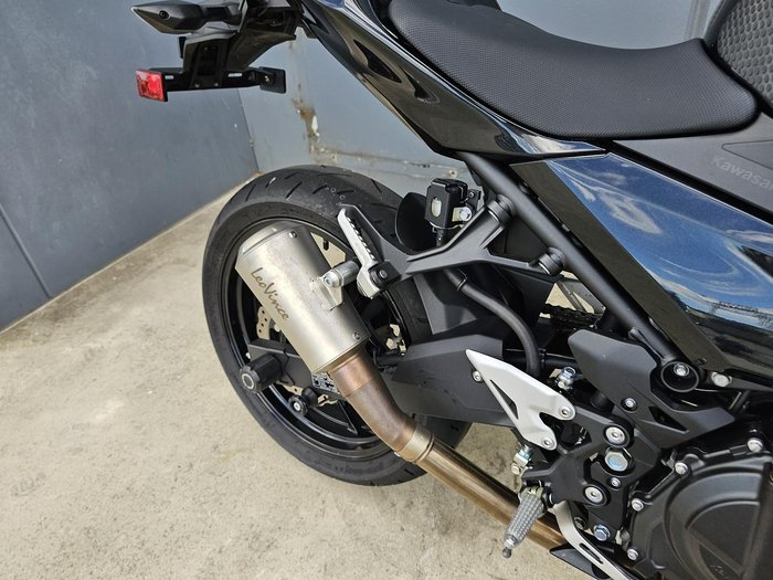 2021 Kawasaki Ninja 400 (EX400G) Ninja Grey