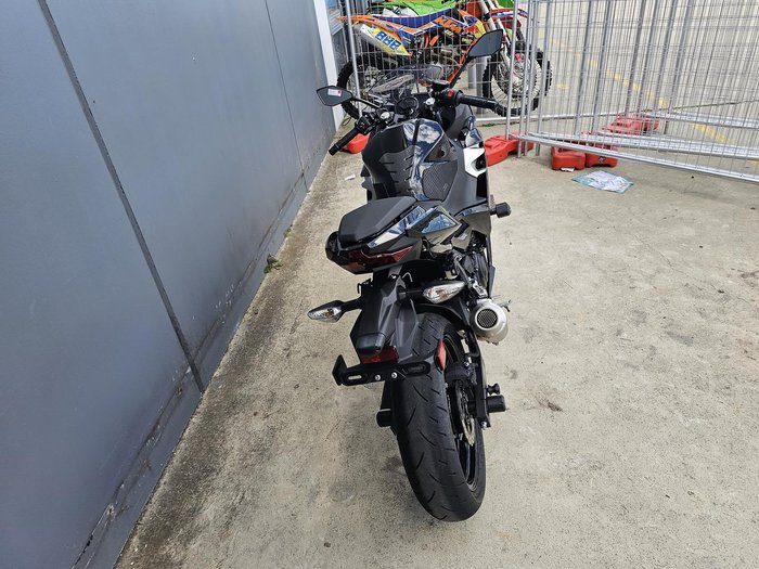 2021 Kawasaki Ninja 400 (EX400G) Ninja Grey