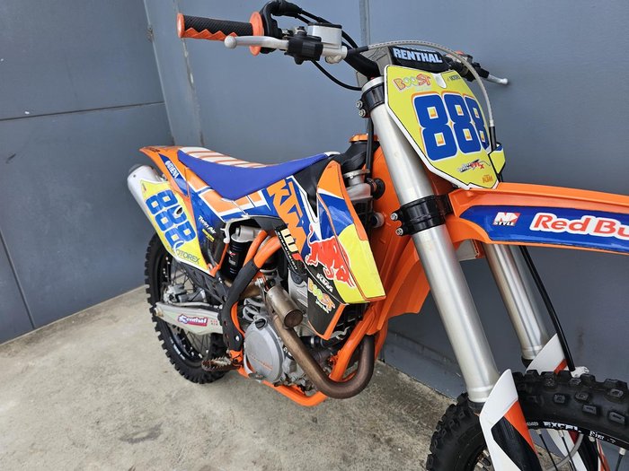 2015 KTM 250 SX-F SX-F Orange