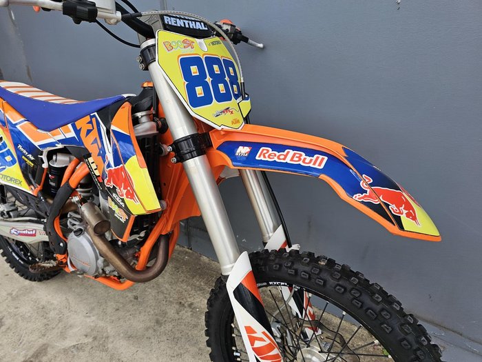 2015 KTM 250 SX-F SX-F Orange