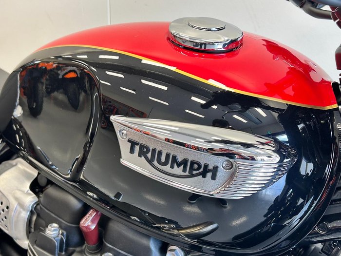 2026 Triumph Bonneville T100 (900cc) Bonneville Black