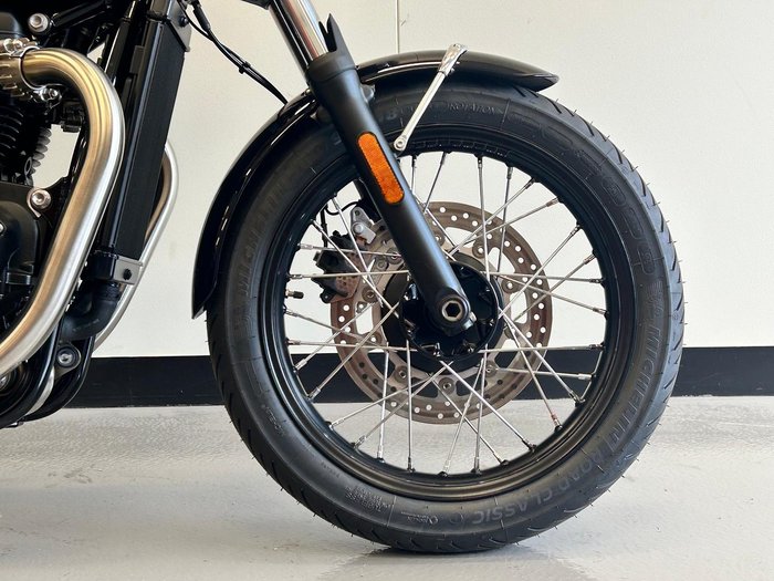 2026 Triumph Bonneville T100 (900cc) Bonneville Black