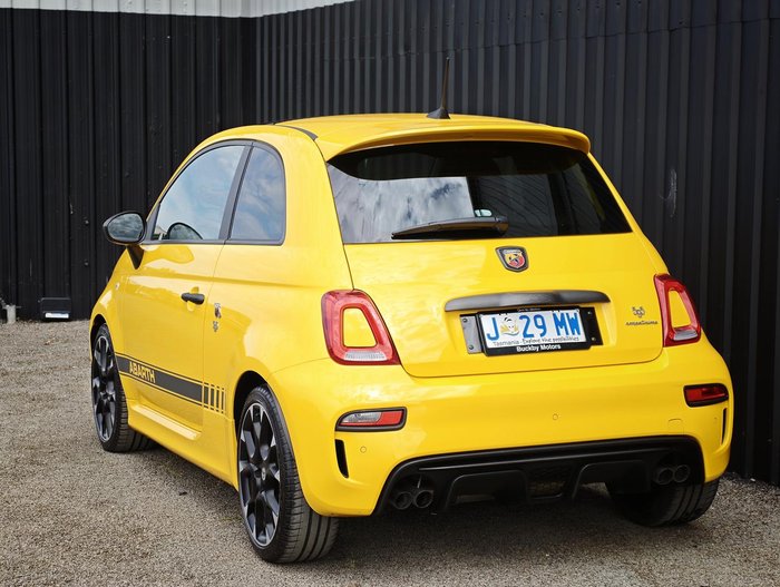2018 Abarth 595 Competizione
