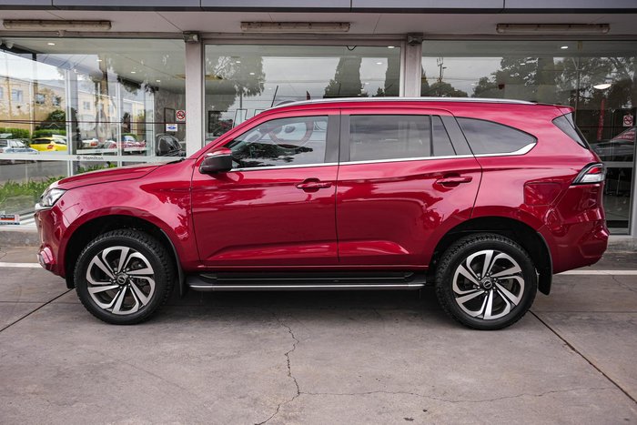 2021 Isuzu MU-X LS-T