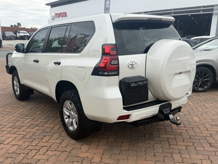 2023 Toyota Landcruiser Prado