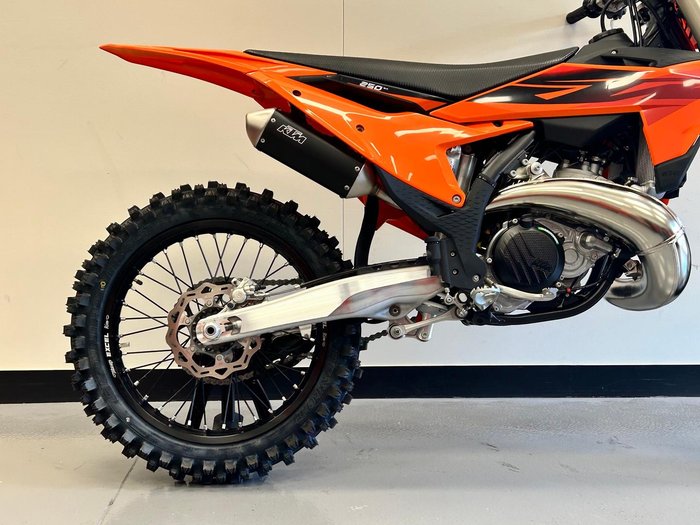 2026 KTM 250 SX SX Orange