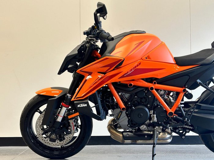 2026 KTM 1390 Super Duke R Super Duke Orange