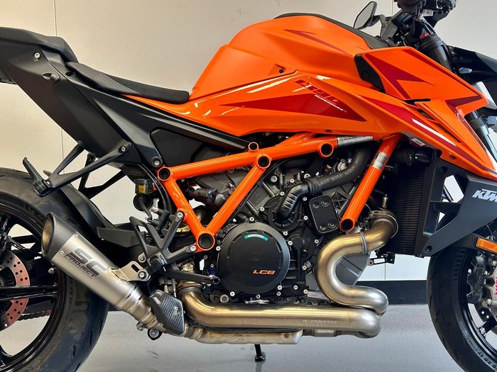 2026 KTM 1390 Super Duke R Super Duke Orange