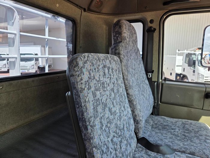 2005 UD Mk240 Beavertail And Ramps