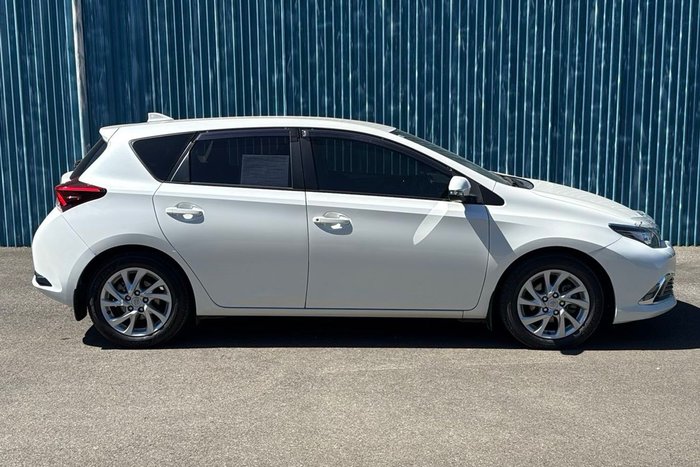 2016 Toyota Corolla Ascent Sport
