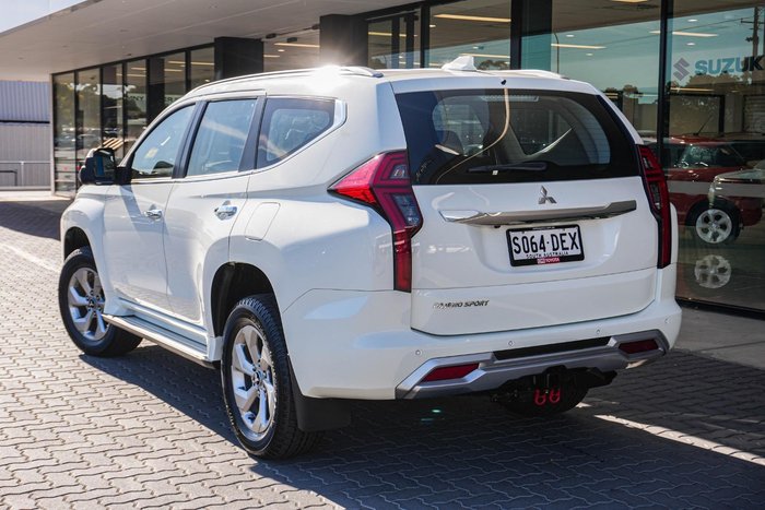 2024 Mitsubishi Pajero Sport GLX