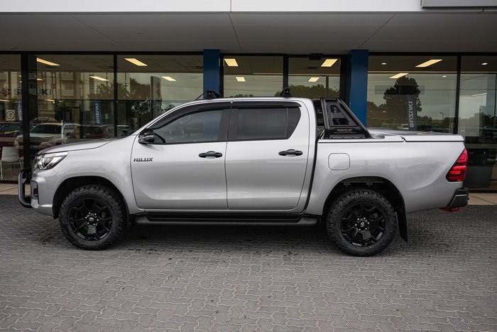 2020 Toyota Hilux Rogue