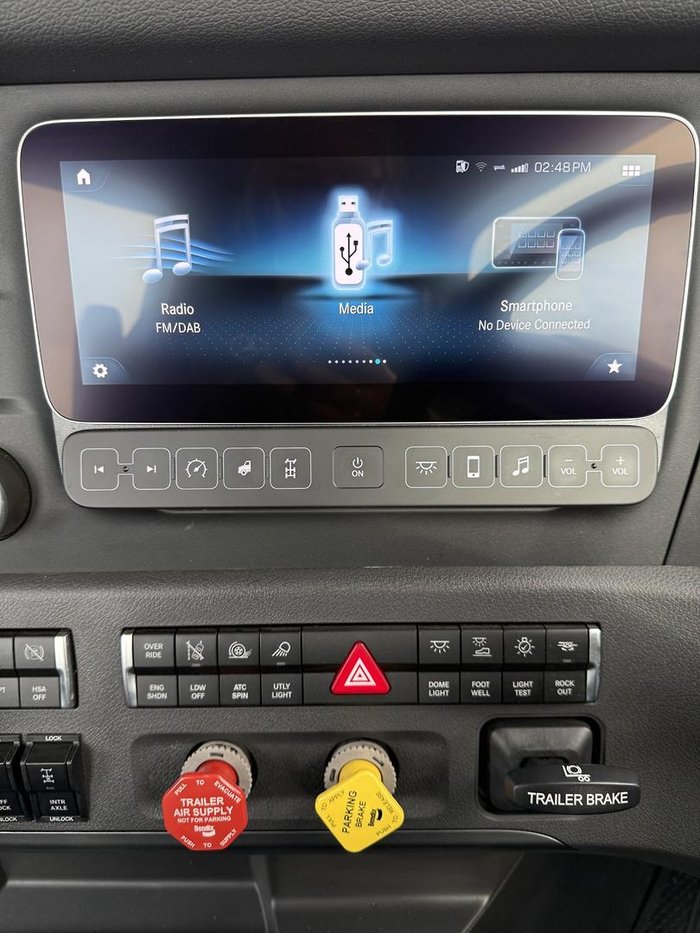 2025 Freightliner Cascadia