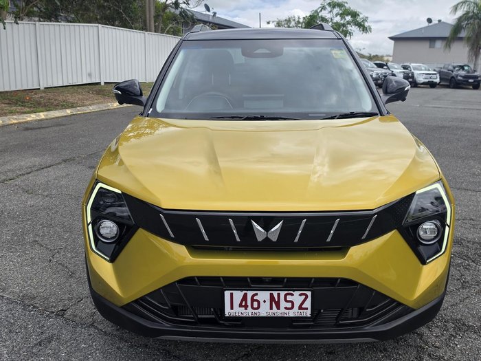 2025 Mahindra XUV3XO AX7L