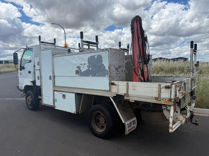 2005 Isuzu N Series