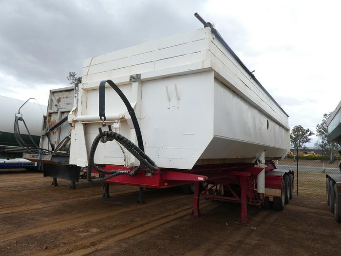 2004 GTE SIDE TIPPER