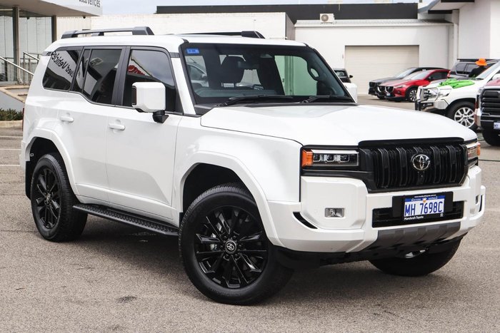 2026 Toyota Landcruiser Prado