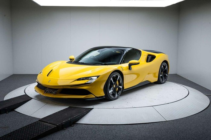 2022 Ferrari SF90 Spider
