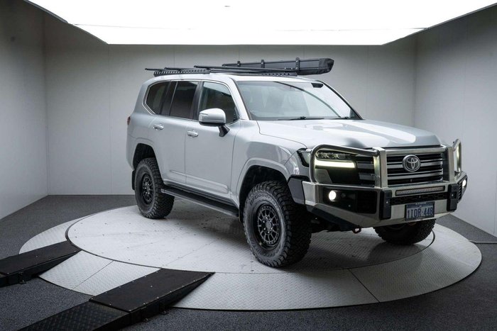 2021 Toyota Landcruiser VX