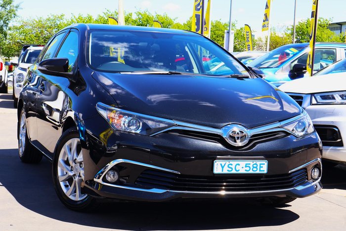 2017 Toyota Corolla Ascent Sport ZRE182R