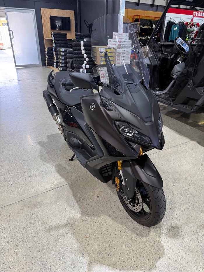 2024 Yamaha TMAX 560
