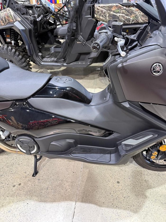 2024 Yamaha TMAX 560