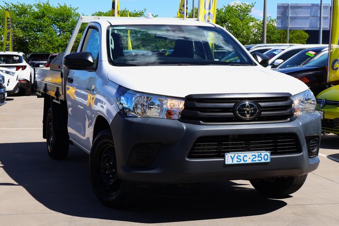 2022 Toyota Hilux Workmate TGN121R 4x2