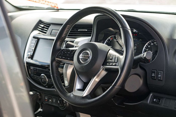 2021 Nissan Navara ST-X
