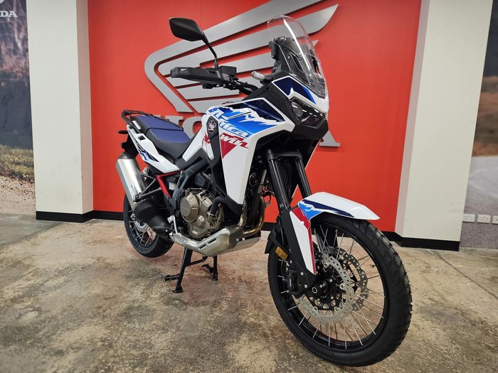 2025 Honda Africa Twin ES (CRF1100A3) Africa Twin White