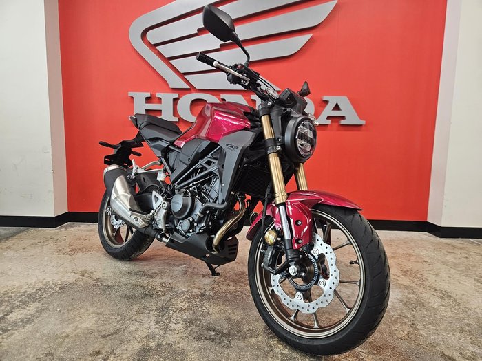 2023 Honda CB300R (CB300RA) CB300 Red