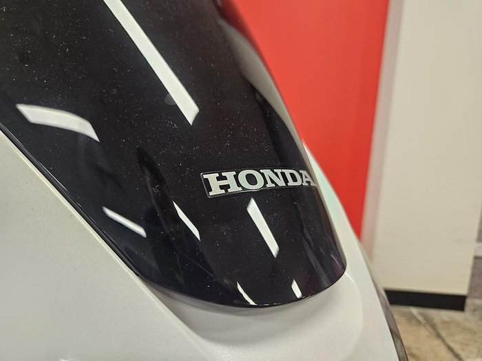 2025 Honda PCX 125 PCX White
