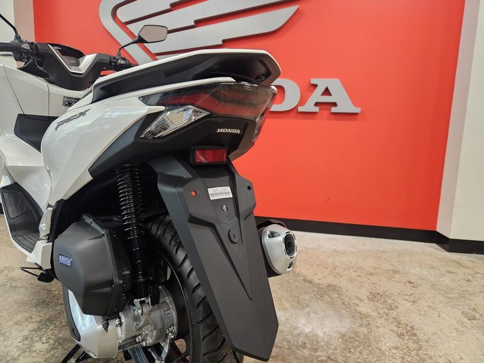 2025 Honda PCX 125 PCX White