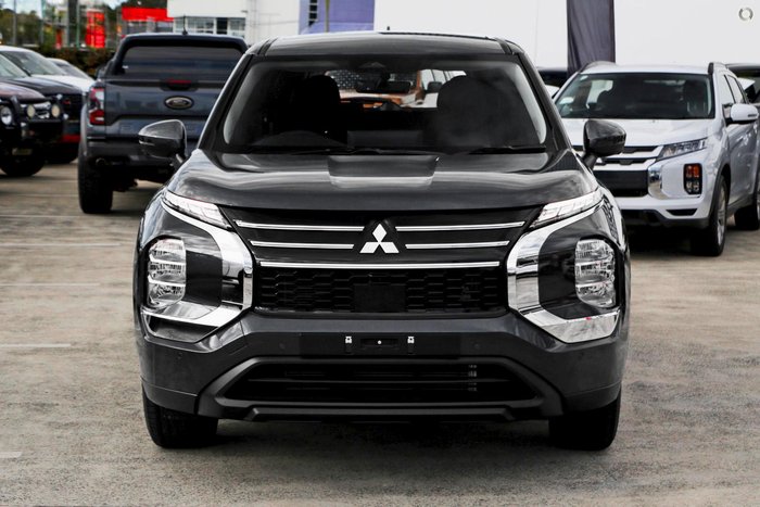 2026 Mitsubishi Outlander ES