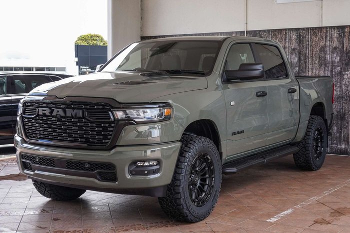 2026 RAM 1500 Express Black Edition Hurricane SO