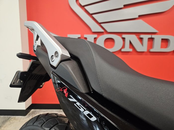 2025 Honda XL750 Transalp Transalp Black
