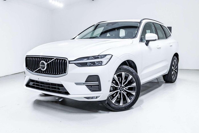 2023 Volvo XC60 Plus B5