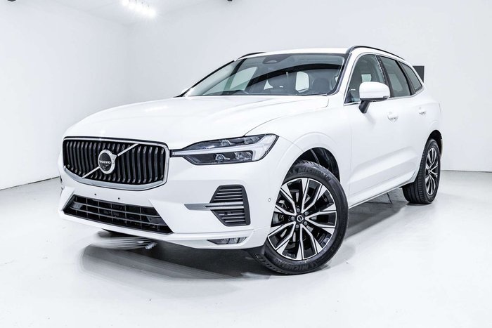 2023 Volvo XC60 Plus B5