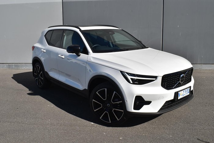 2026 Volvo XC40