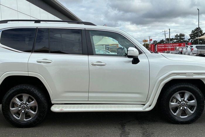 2022 Toyota Landcruiser VX