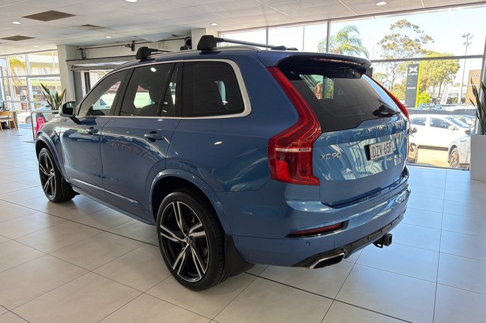 2018 Volvo XC90 T6 R-Design