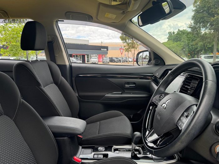 2020 Mitsubishi Outlander ES ZL MY21 AWD Sterling Silver