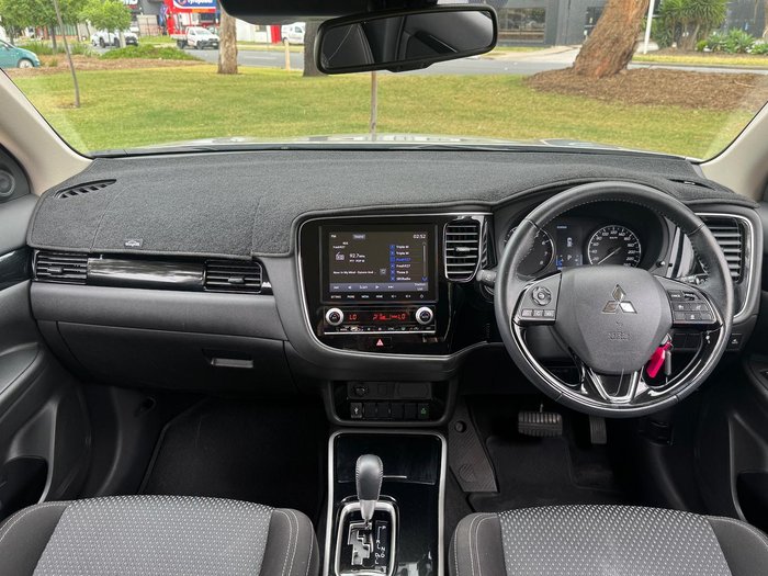 2020 Mitsubishi Outlander ES ZL MY21 AWD Sterling Silver